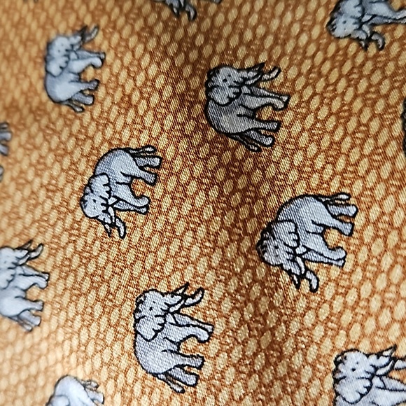 Vintage Millennium 2000 Year Elephant Tie Silk - Picture 2 of 5